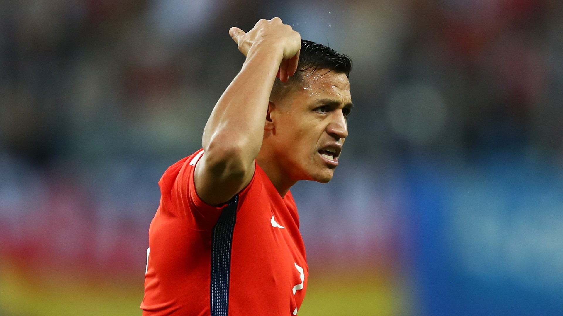 Sanchez sẽ vắng mặt ở trận gặp Peru vì án treo giò