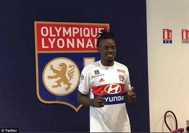 Traore mới rời Chelsea để gia nhập Lyon