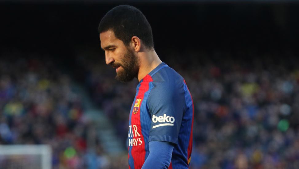 Turan sẽ tiếp tục thi đấu cho Barcelona trong mùa giải mới