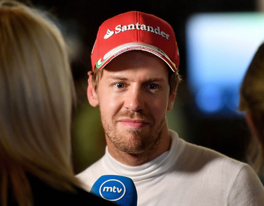 Tuy nhiên, người dẫn đầu về thu nhập trong giới F1 lại là Sebastian Vettel của đội Ferrari với 60 triệu đô.