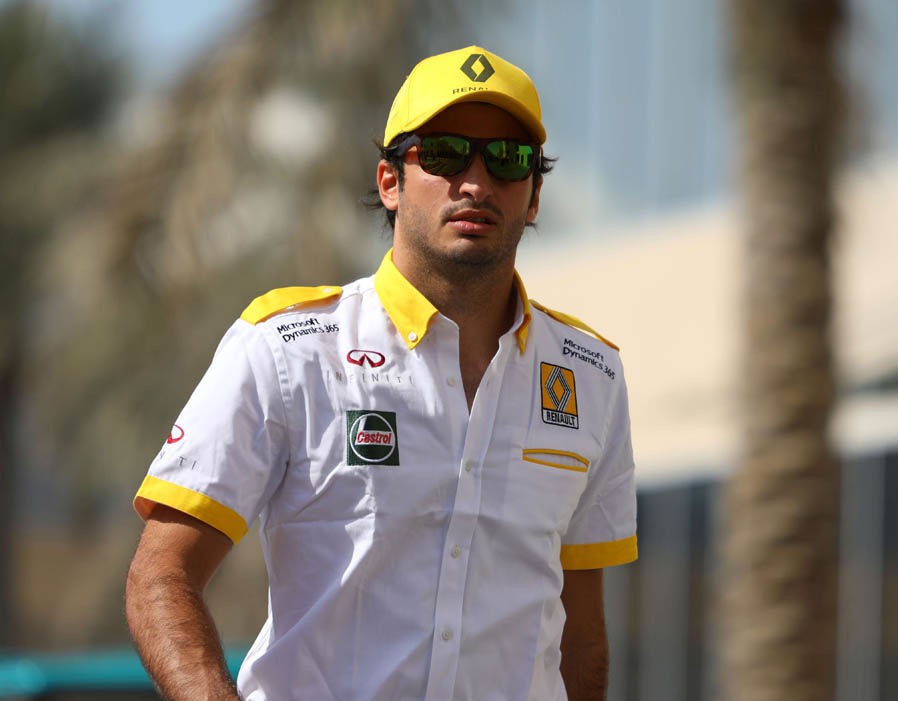 Carlos Sainz Jr của đội Renault nhận được 750,000 đô 