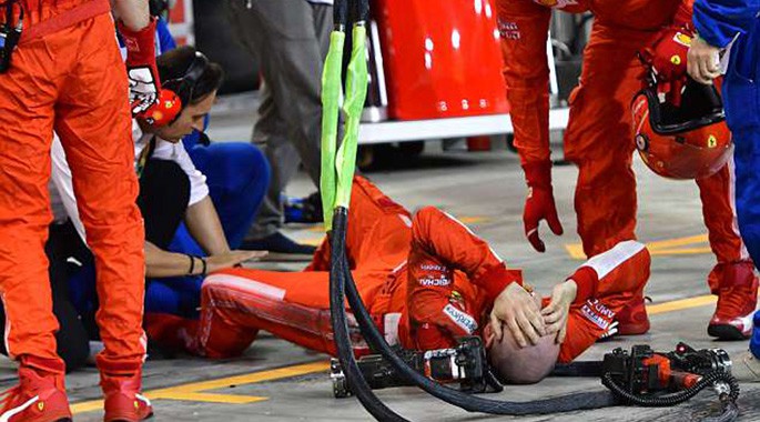 Sự cố đáng tiếc nhất từ đầu mùa của đội Ferrari.