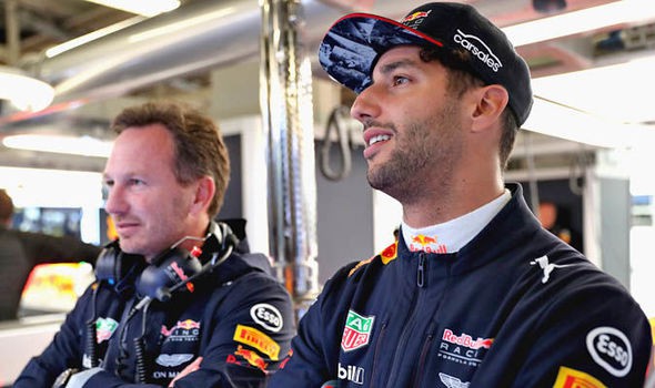 Ricciardo có thể chia tay Red Bull.