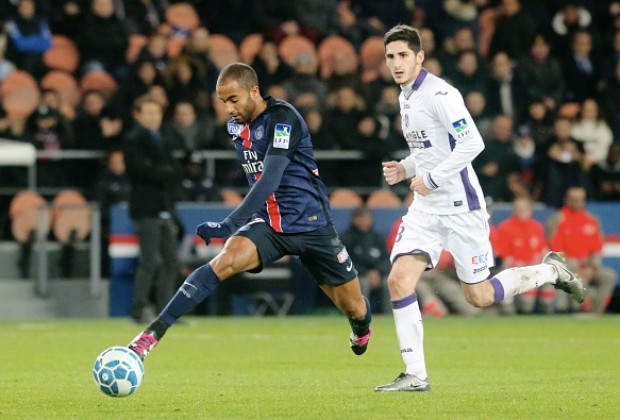 Hình ảnh: Lucas Moura chuyển tới PSG trong sự tiếc nuối của MU