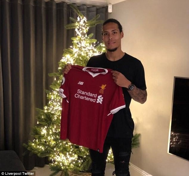 Hình ảnh: Liverpool hoàn tất thương vụ Van Dijk với mức giá kỷ lục