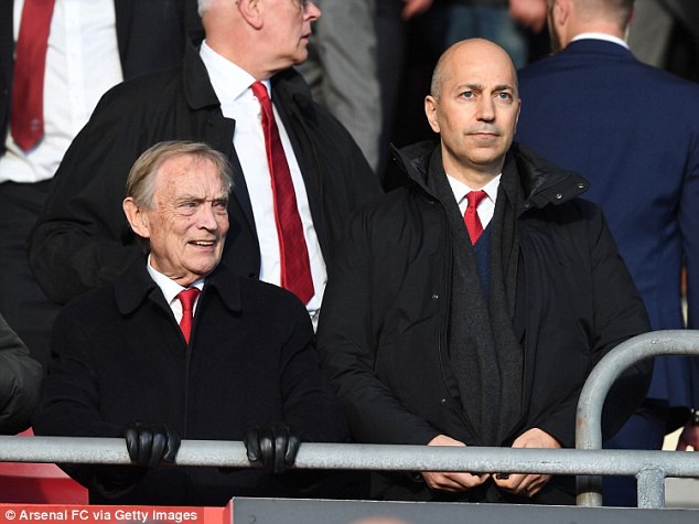 Hình ảnh: Giám đốc Ken Friar đã có tới 72 năm gắn bó với Arsenal