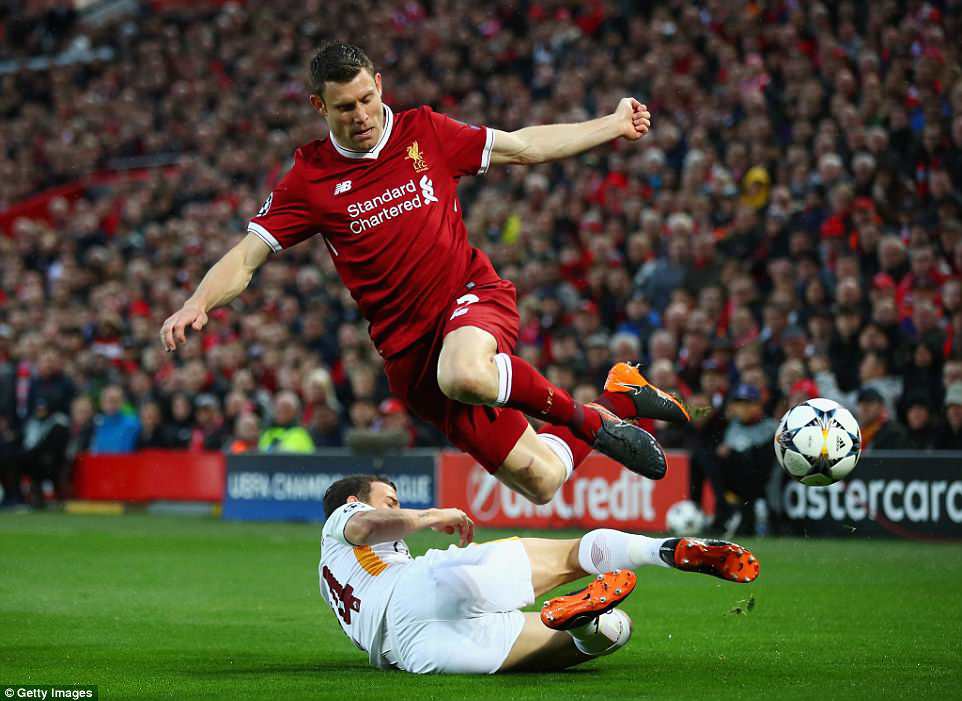 HÌnh ảnh: James Milner trở thành ''Vua kiến tạo'' xuất sắc nhất giải đấu