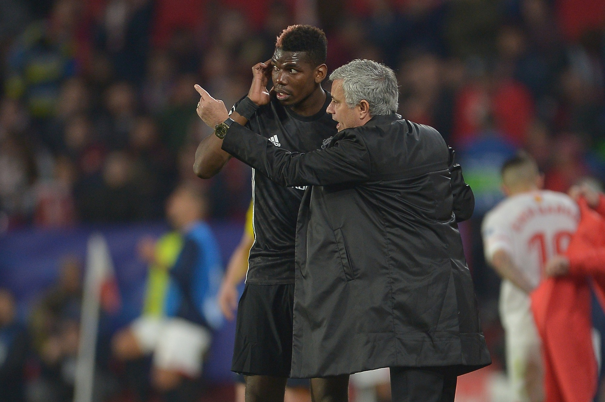 Hình ảnh: Mối quan hệ giữa Mourinho và Pogba đang gặp trục trặc