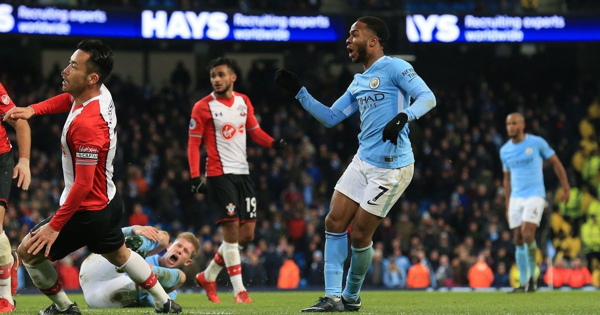 Hình ảnh: Sterling không ít lần cứu nguy cho Man City ở mùa giải năm nay