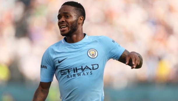 Sterling trì hoãn gia hạn hợp đồng với Man City