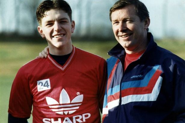 Hình ảnh: Lee Sharpe và Sir Alex trong quá khứ