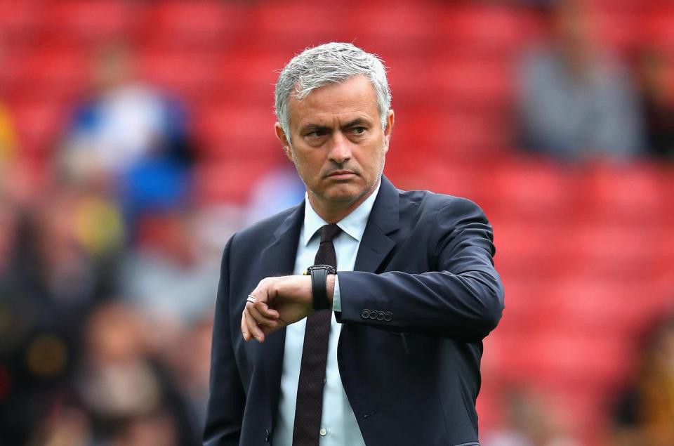 Hình ảnh: Trận đấu đêm nay diễn ra đúng vào ngày sinh nhật của Mourinho