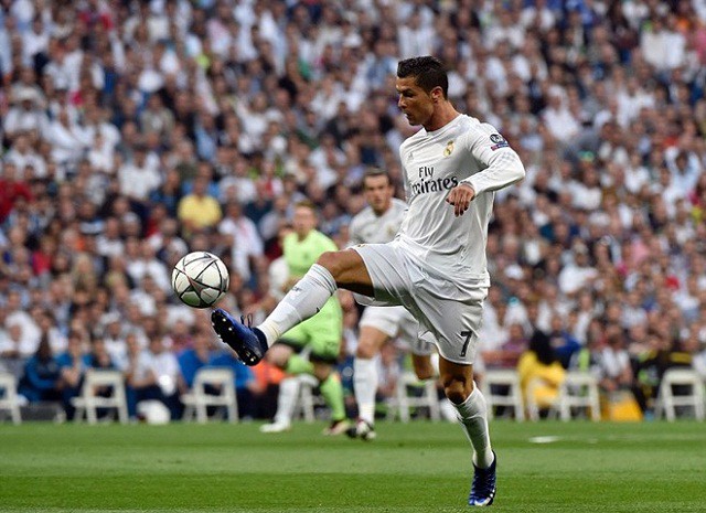 Ronaldo: Chẳng cần ghi bàn, vẫn là… siêu sao
