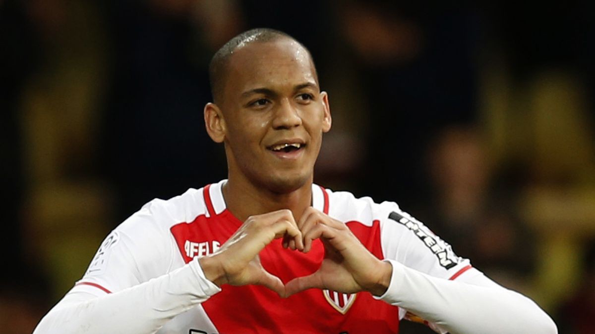 Fabinho lọt tầm ngắm Man Utd.