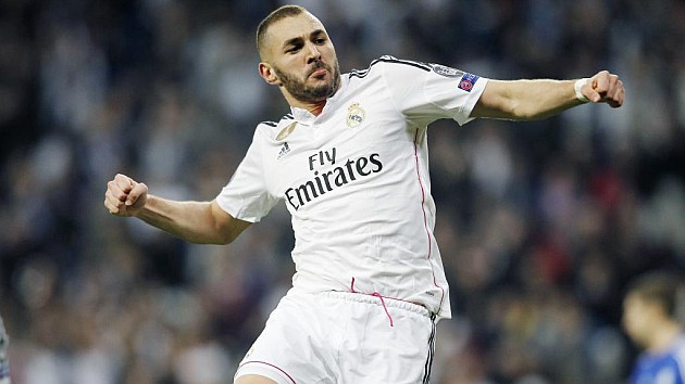 Benzema gặp vấn đề ở mắt cá chân.