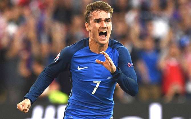 Antoine Griezmann góp công lớn đưa tuyển Pháp vào chung kết.