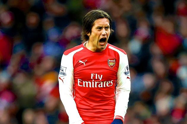 Tomas Rosicky lại dính chấn thương.