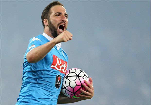 Higuain đã đồng ý các điều khoản cá nhân với Juventus.