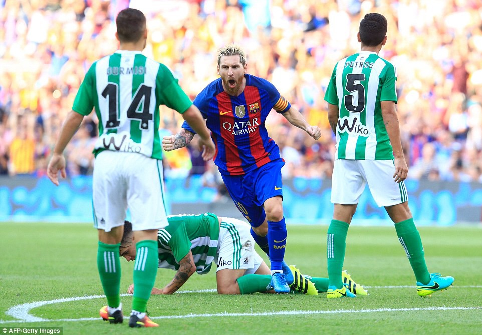Messi lập cú đúp trong ngày mở màn La Liga 2016/17.