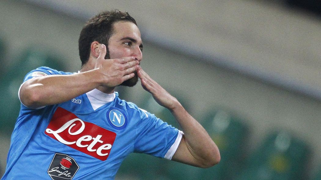 Arsenal đang quyểt tâm có sự phục vụ của Higuain.