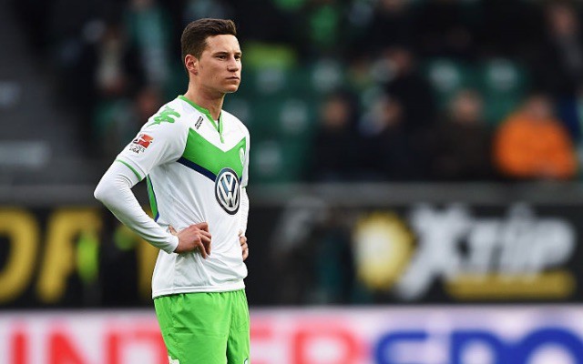 Julian Draxler lọt tầm ngắm của Arsenal.