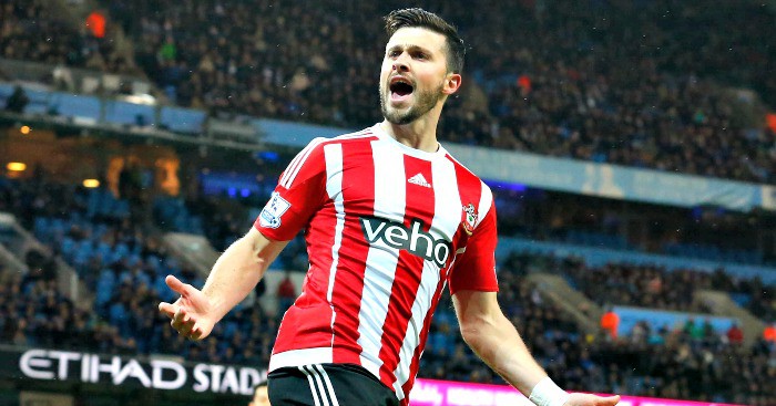 Shane Long sẽ gắn bó với Southampton thêm 4 năm.