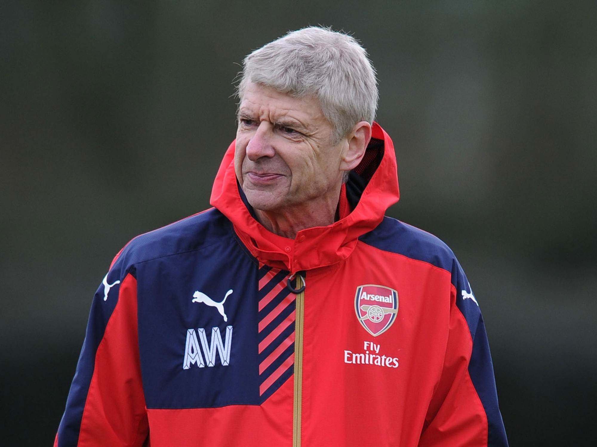 Arsene Wenge khẳng định Arsenal không có ý định mua Mustafi.