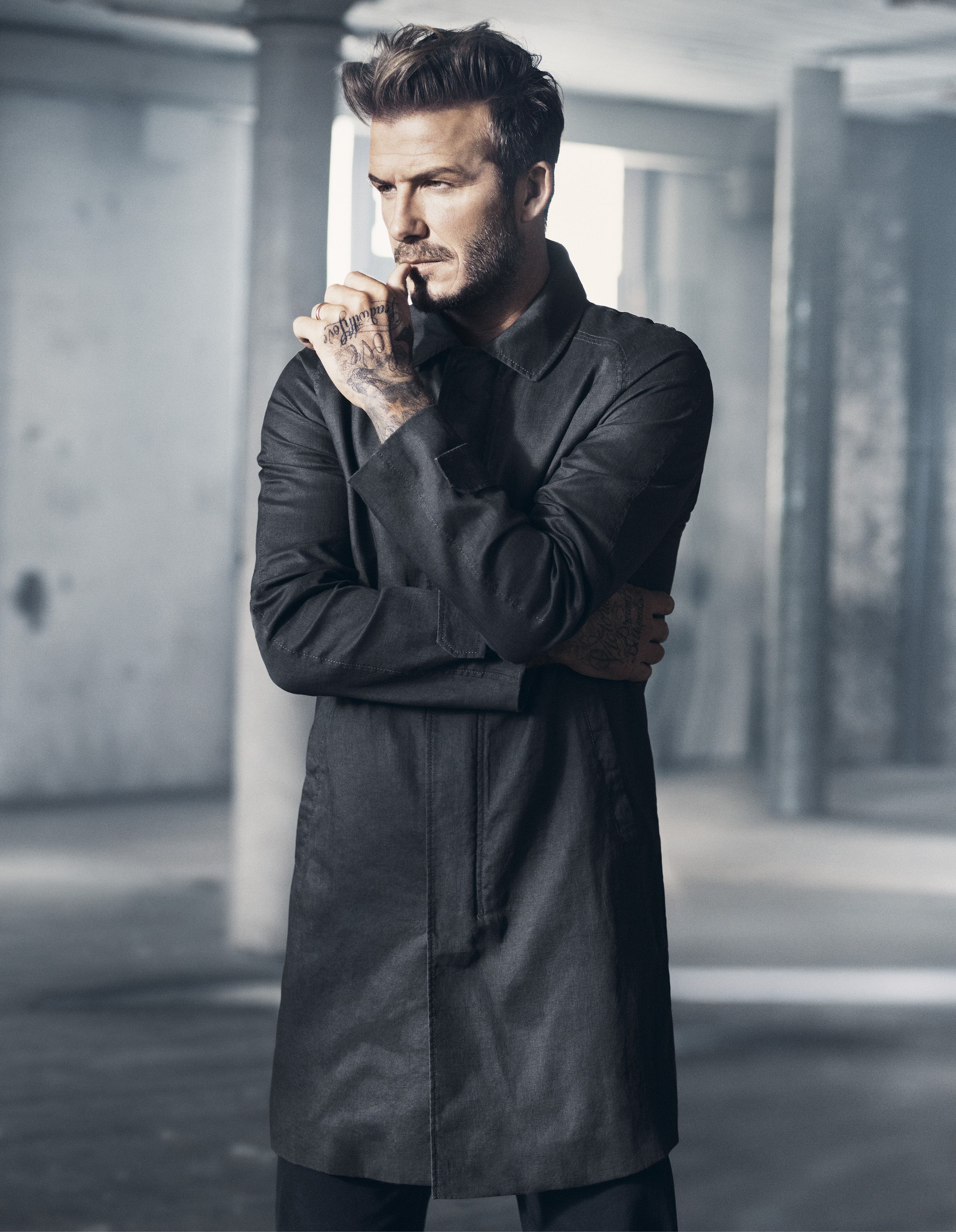 Beckham được tạp trí People bình chọn là ''Người đàn ông đương đại sexy nhất thế giới''.