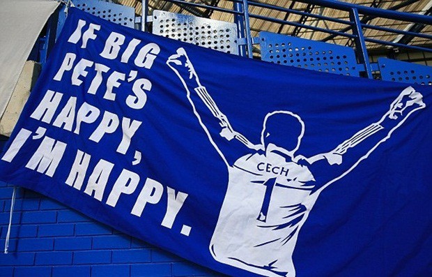  NHM Chelsea giăng biểu ngữ “Nếu Pete vĩ đại vui thì tôi cũng vui”