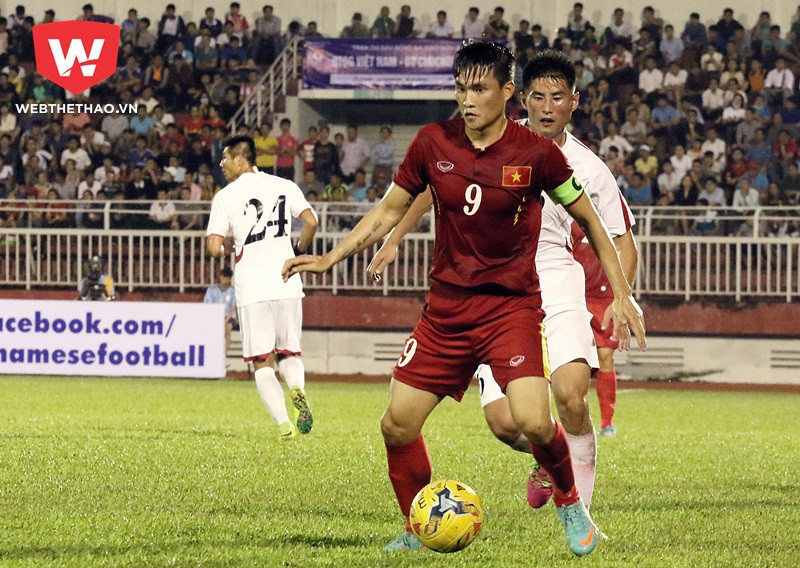 Công Vinh là thủ lĩnh của ĐTVN ở AFF Cup 2016. Ảnh: Văn Nhân