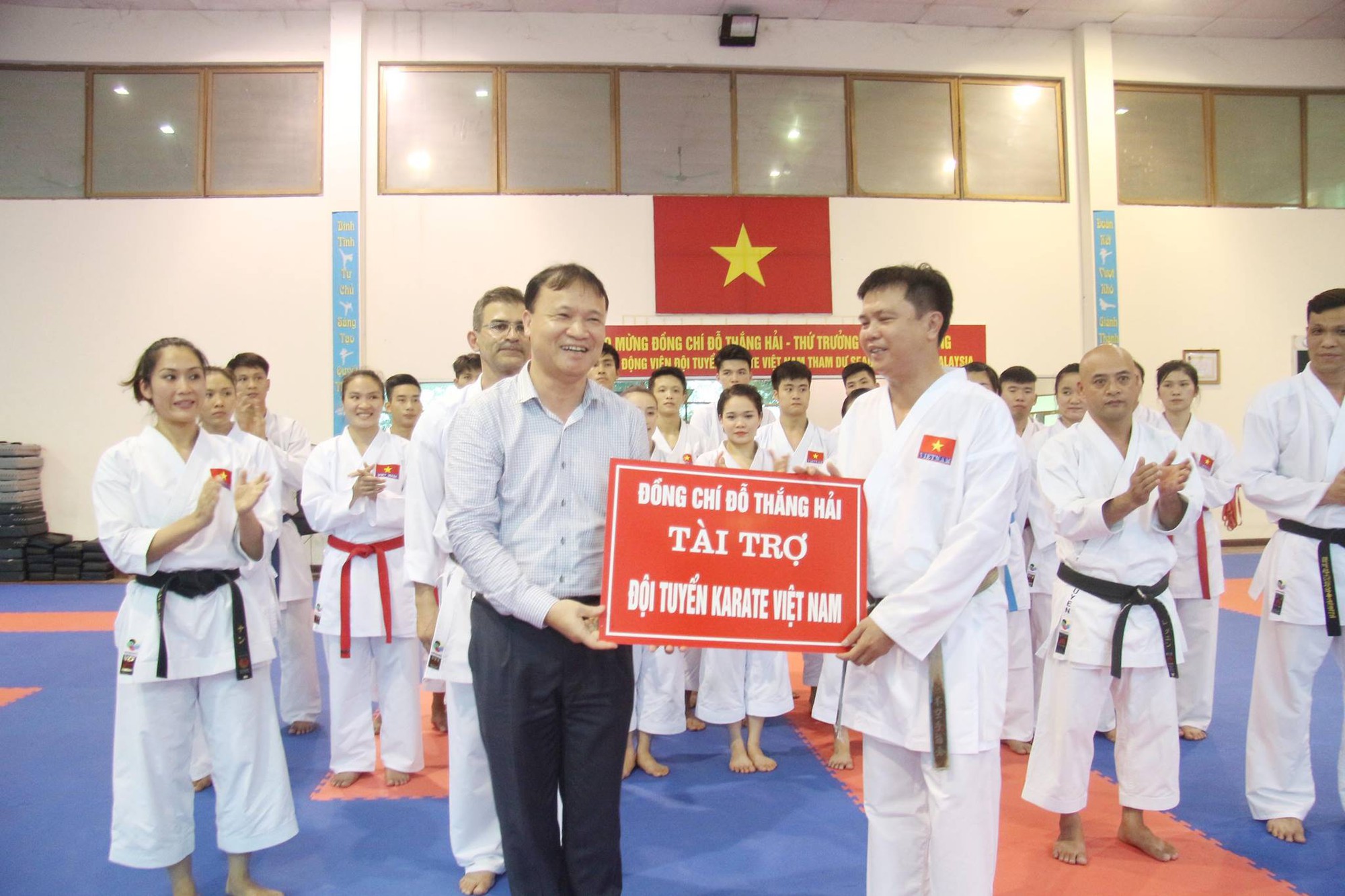 đội tuyển karatedo Việt Nam đã nhận được sự động viên lớn