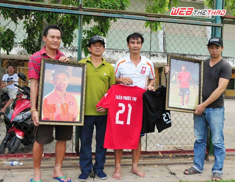 HLV Ngô Quang Sang đến dự trận đấu hết sức ý nghĩa này. Ảnh: Anh Tuấn Trần