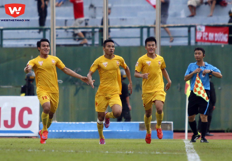 Lê Văn Thắng đang giữ kỷ lục cầu thủ nội ghi nhiều bàn thắng nhất trong một mùa. Ảnh Anh Khoa