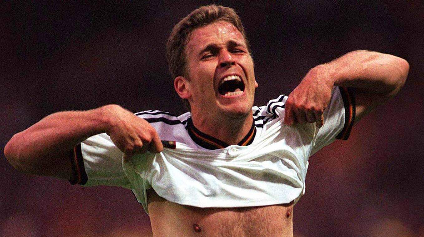 Khoảnh khắc ăn mừng khi ghi bàn thắng vàng giúp tuyển Đức vô địch EURO 1996 của Oliver Bierhoff . Ảnh: dfb.de