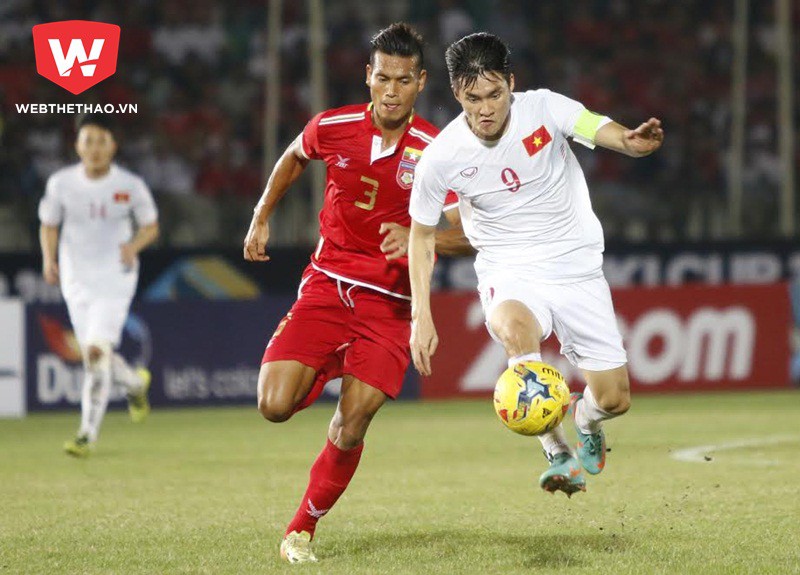 Công Vinh đã có pha chạm bóng đẳng cấp giúp ĐTVN thắng 2-1. Ảnh: Anh Khoa