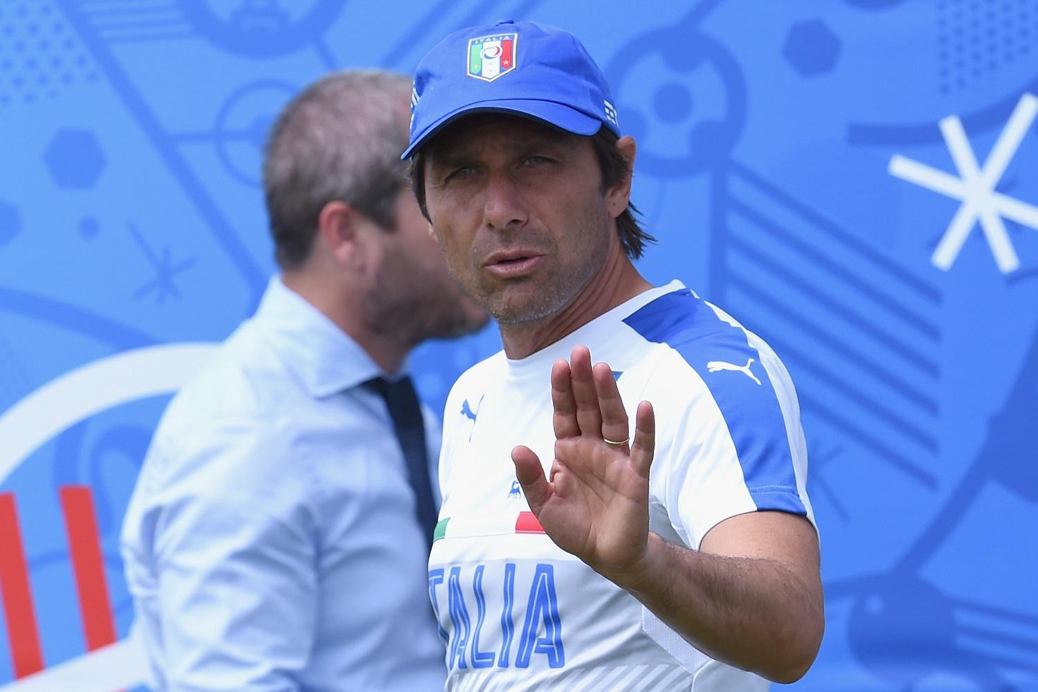 Conte luôn chuẩn bị kỹ lưỡng mọi chi tiết dù là nhỏ nhất, từ chuyên môn đến hậu trường, từ khi còn dẫn dắt Juventus và ĐT Ý