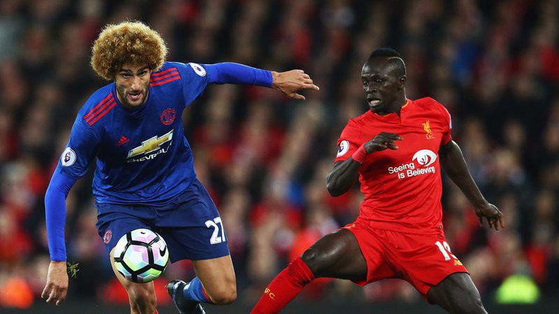 Fellaini và Mane vắng mặt ở đại chiến tối mai sau khi dính ''virus FIFA''