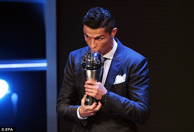 Ronaldo đã thắng thuyết phục ở Gala trao giải của FIFA năm nay