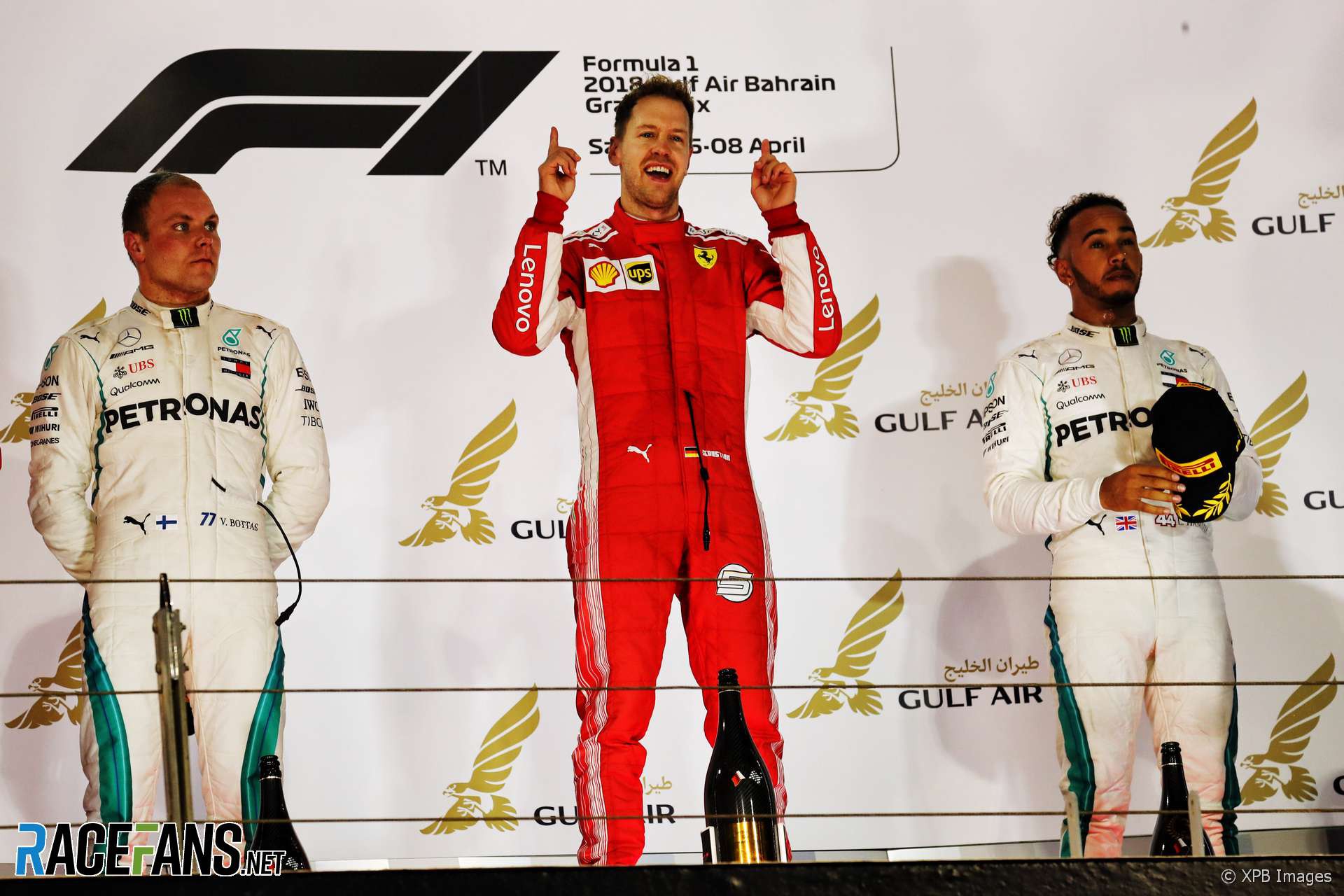 hình ảnh: Hai tay đua của Mercedes, Bottas và Hamilton chưa một lần về nhất chặng mùa này trong khi Vettel của Ferrari đã 2 lần vô địch chặng