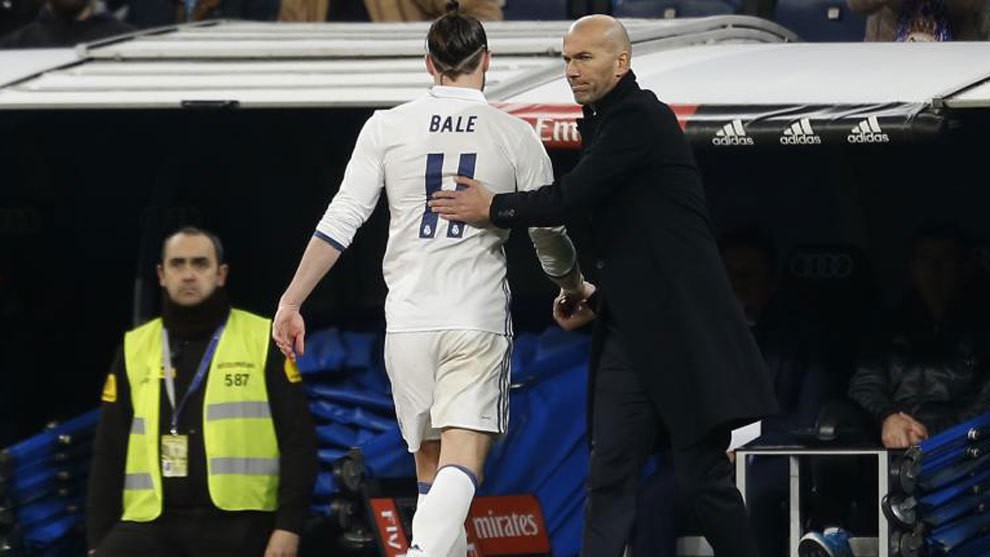 Zidane cũng đã ngán ngẩm và thích chọn Isco, Asensio thay vì Bale