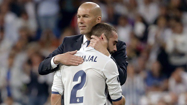 HLV Zidane sẽ rất đau đầu tìm cách lấp khoảng trống ở cánh phải Carvajal để lại