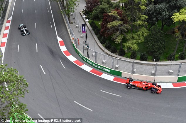 HÌNH ẢNH: Hamilton bám sát Vettel ở đường đua trong phố đẹp như mơ tại Baku