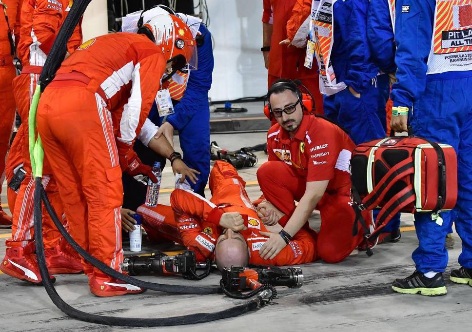 Hình ảnh: Nhân viên Cigarini bị bánh xe cán qua chân phải nhập viện phẫu thuật khẩn cấp