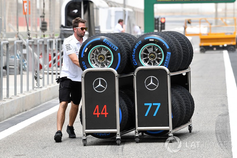 Hình ảnh: Mercedes đang gặp vấn đề trong khâu lựa chọn lốp đua?