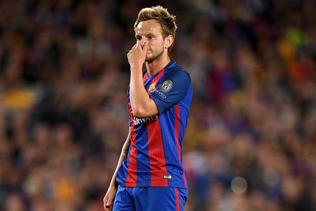 Rakitic đang bị Paulinho cạnh tranh vị trí quyết liệt