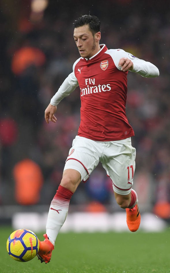 Oezil đang ở độ chín sự nghiệp, 29 tuổi, và hiểu rõ giá trị của mình khi ra đi dưới dạng sắp hết hợp đồng với Arsenal