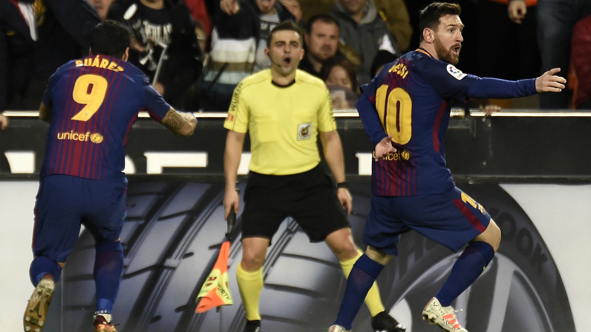 Messi cùng Barca vừa mất oan 1 bàn