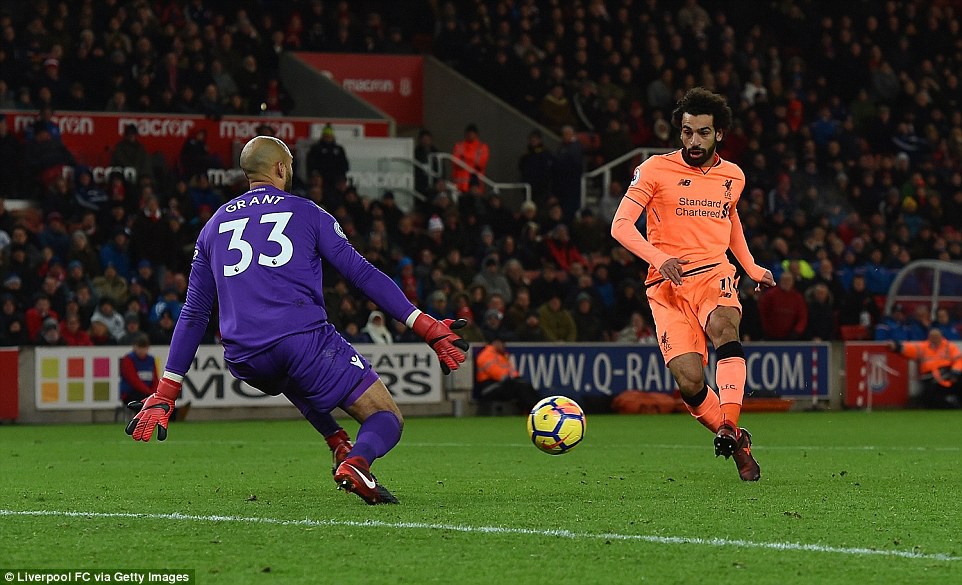 Liverpool dễ dàng nghiền nát Stoke ngay tại sân khách