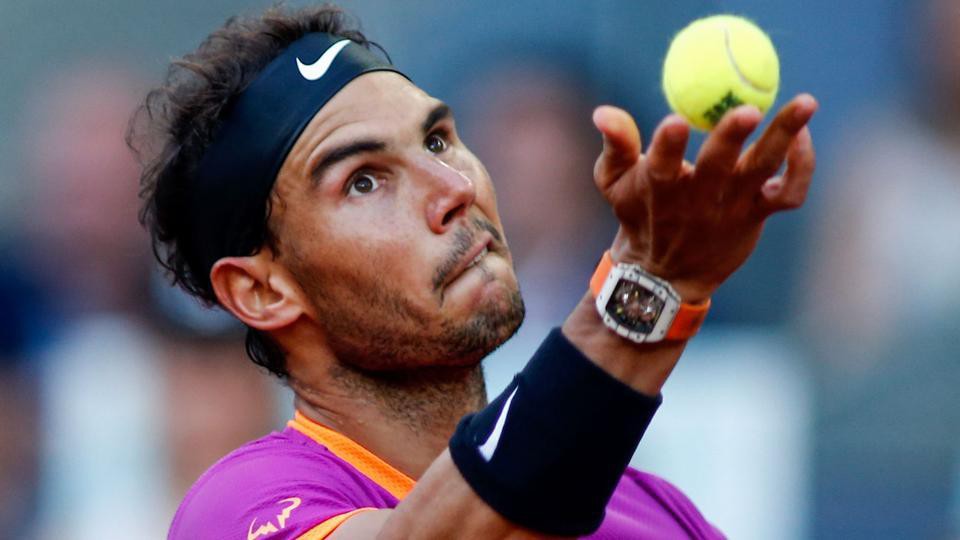hình ảnh: Nadal sẽ không thể ''câu giờ'' mỗi khi giao bóng nữa