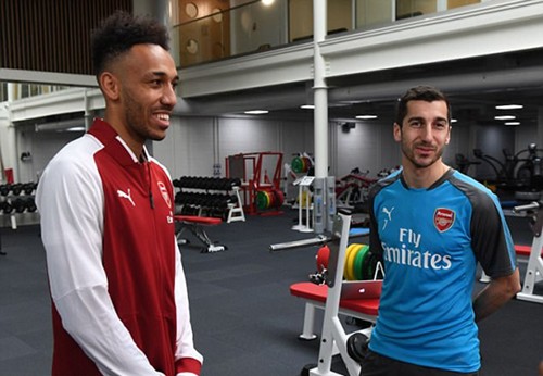 Hình ảnh: Để đọc đúng tên hai ngôi sao mới của Arsenal không dễ chút nào